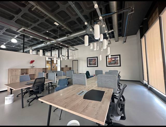 10M² CO-WORKING SPACE TO LET IN DORINGKLOOF
